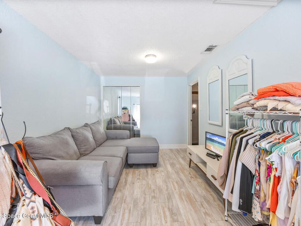 229 NE 1st Street, Satellite Beach, FL 32937