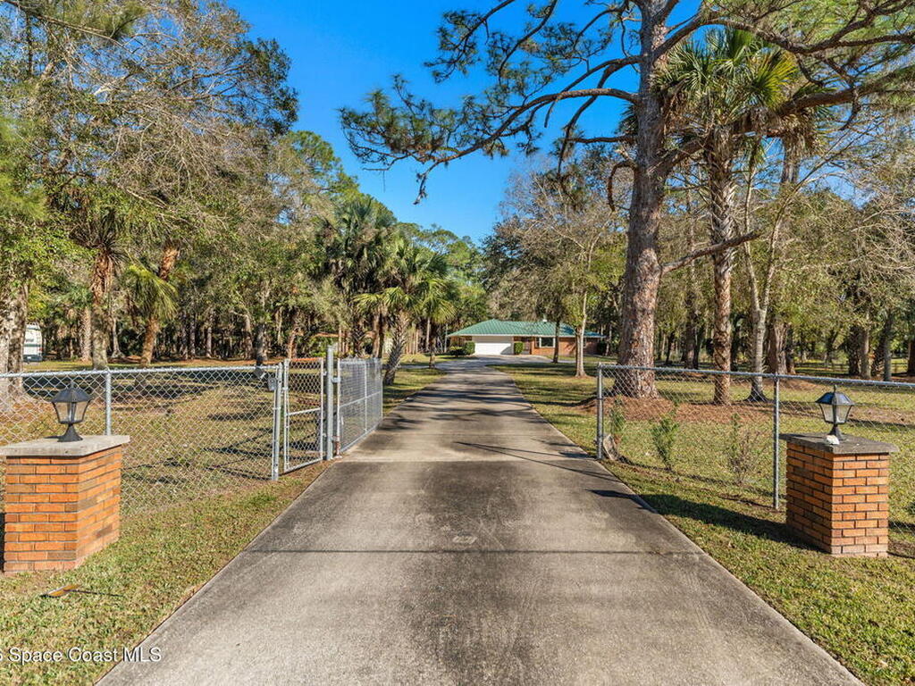 3975 Corey Road, Malabar, FL 32950