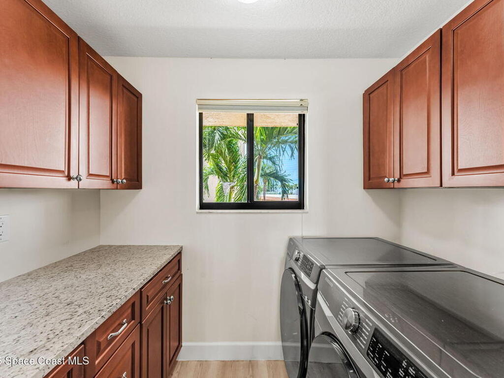 8496 Ridgewood Avenue, Cape Canaveral, FL 32920