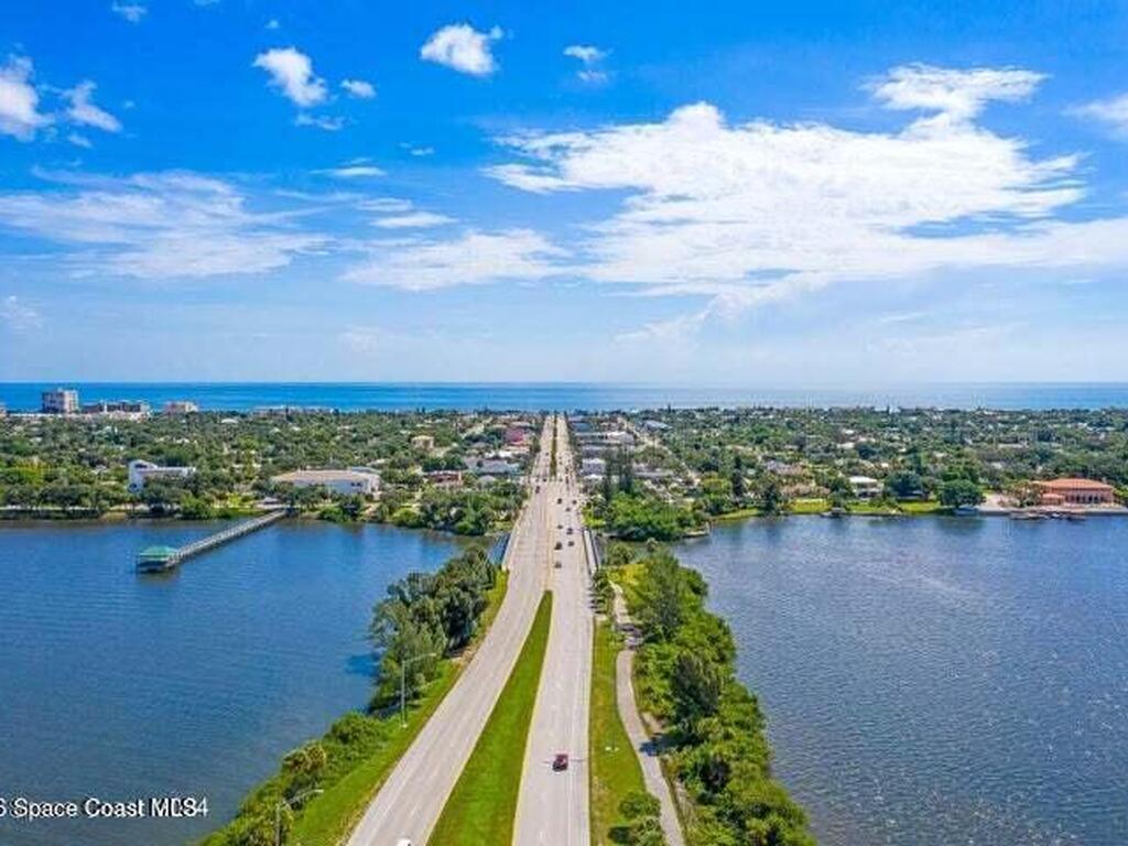 315 12th Terrace, Indialantic, FL 32903