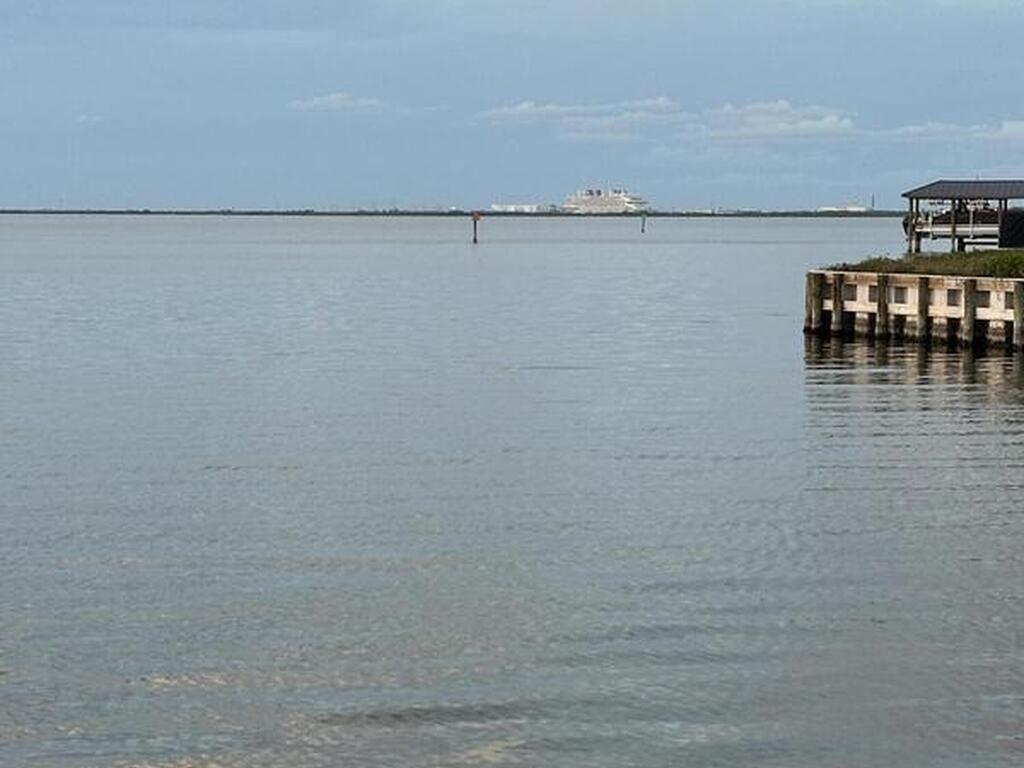 464 Angelo Lane, Cocoa Beach, FL 32931