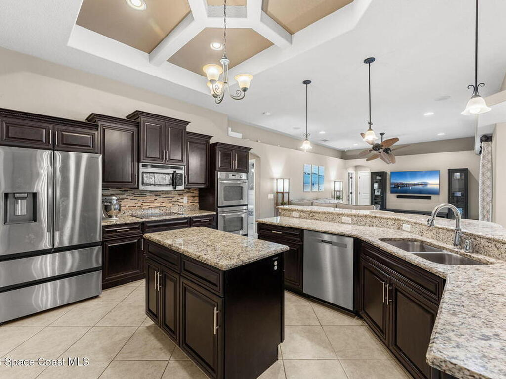 4035 Waterloo Place, Melbourne, FL 32940