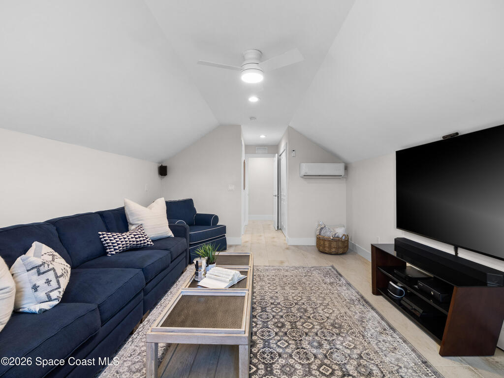 7035 Indian River Boulevard, Grant, FL 32949