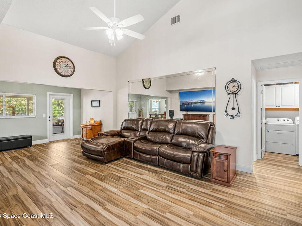 2899 Pebble Creek Street, Melbourne, FL 32935