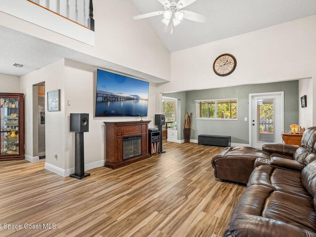 2899 Pebble Creek Street, Melbourne, FL 32935