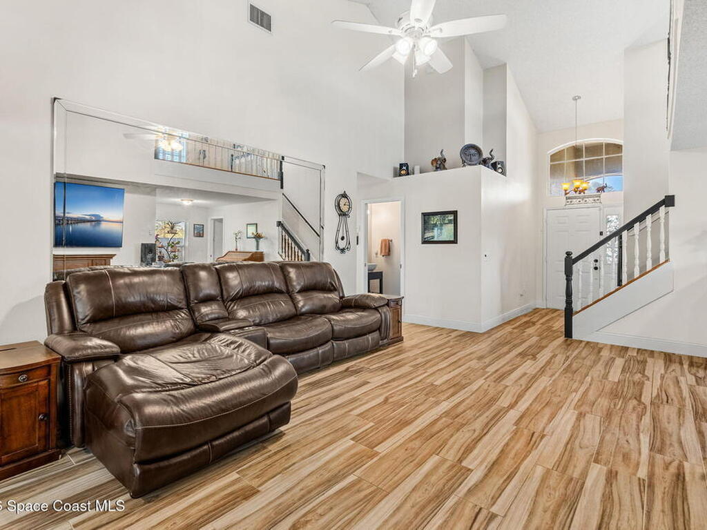 2899 Pebble Creek Street, Melbourne, FL 32935