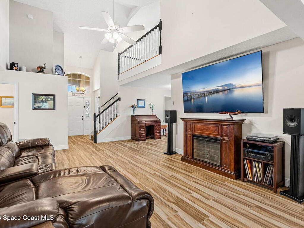 2899 Pebble Creek Street, Melbourne, FL 32935