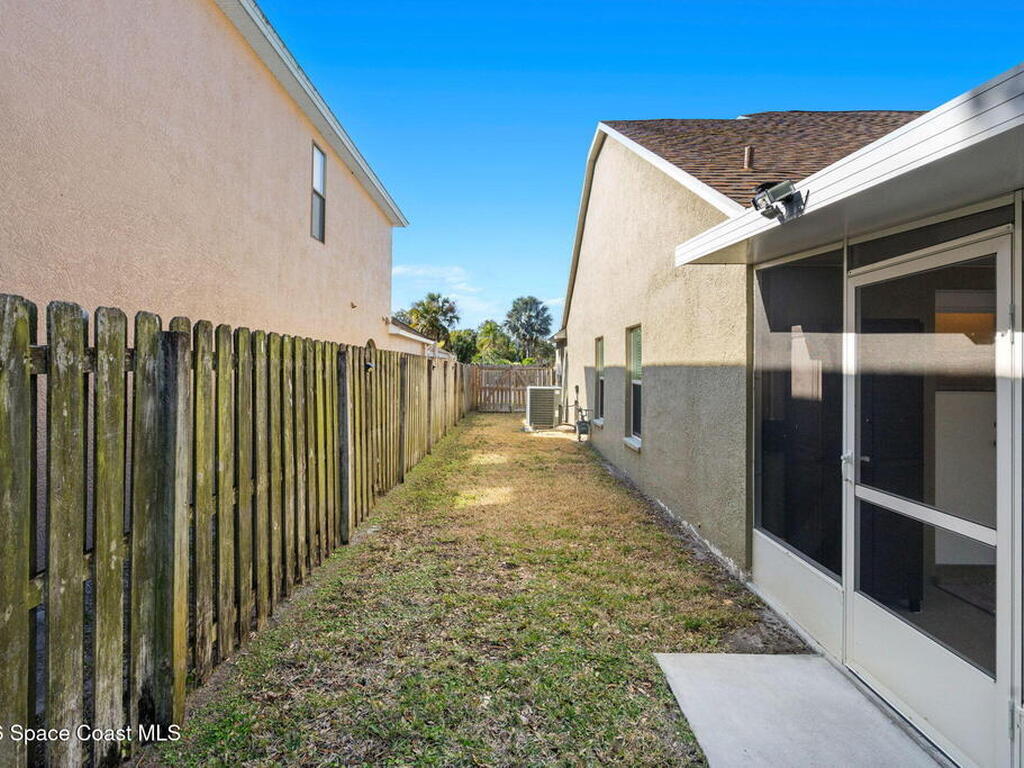 2899 Pebble Creek Street, Melbourne, FL 32935