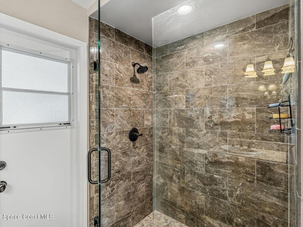 2899 Pebble Creek Street, Melbourne, FL 32935