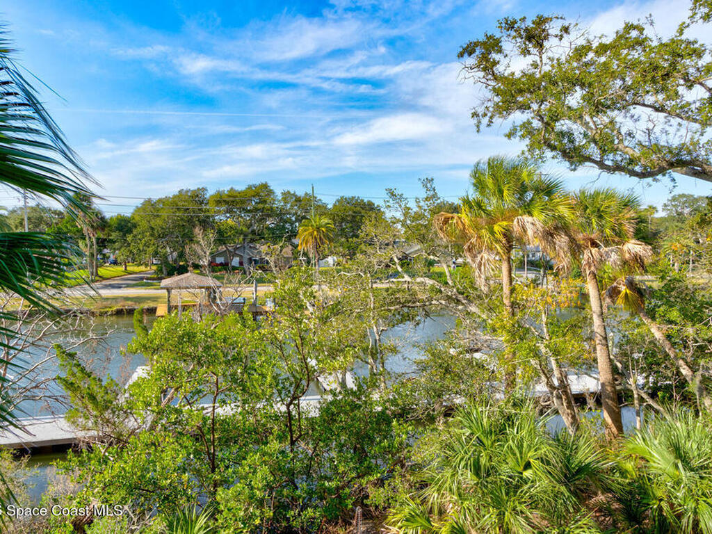 3 Riverwalk Drive, New Smyrna Beach, FL 32169