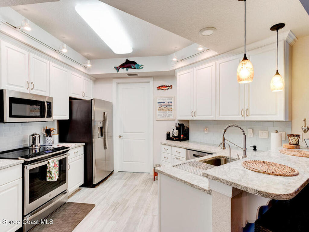 3 Riverwalk Drive, New Smyrna Beach, FL 32169