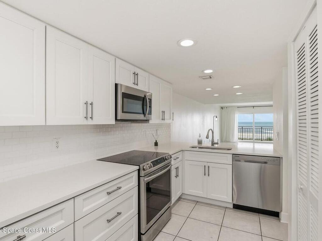 3060 N Atlantic Avenue, Cocoa Beach, FL 32931