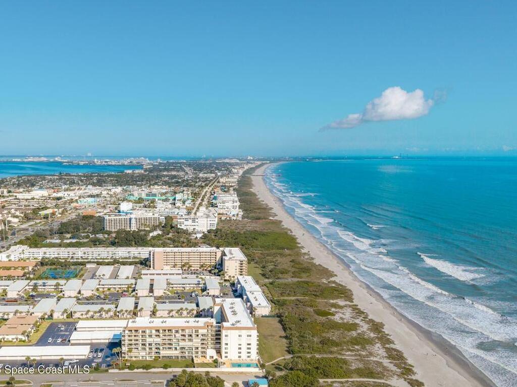 3060 N Atlantic Avenue, Cocoa Beach, FL 32931