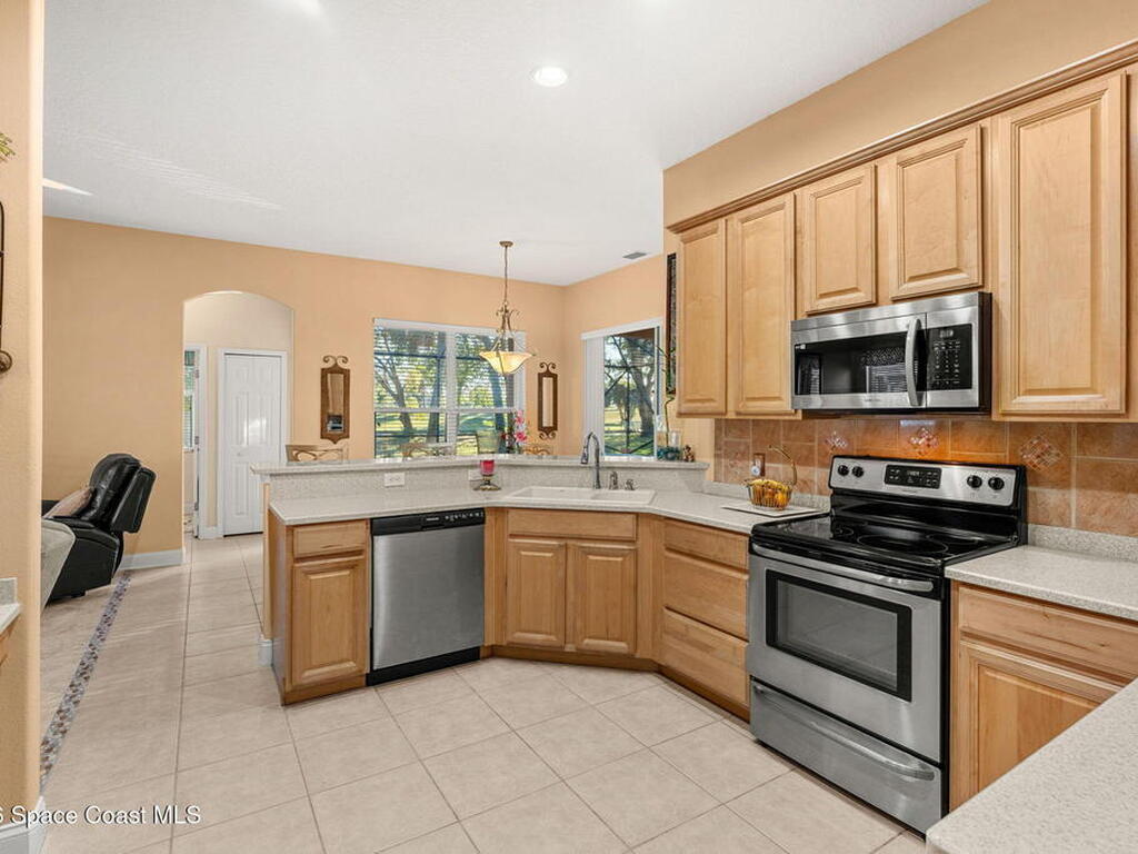 1811 Admiralty Boulevard, Rockledge, FL 32955