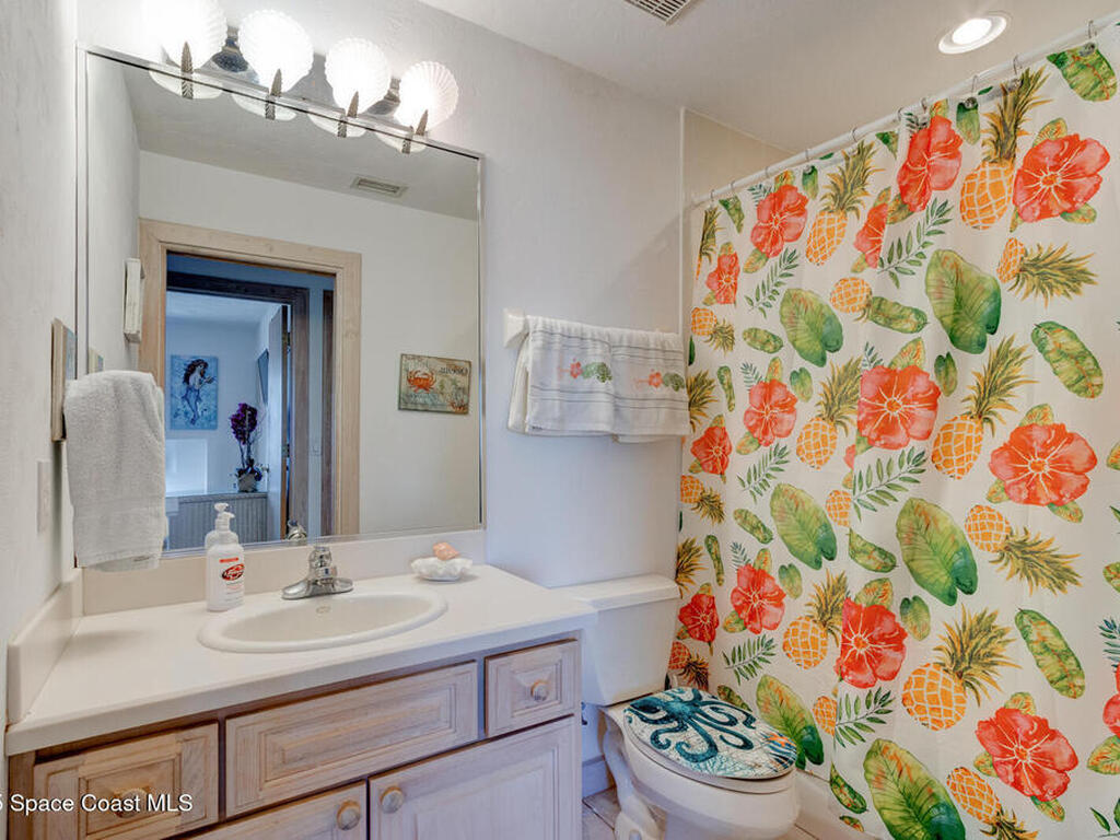 921 N Atlantic Avenue, New Smyrna Beach, FL 32169