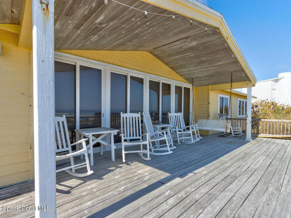 921 N Atlantic Avenue, New Smyrna Beach, FL 32169