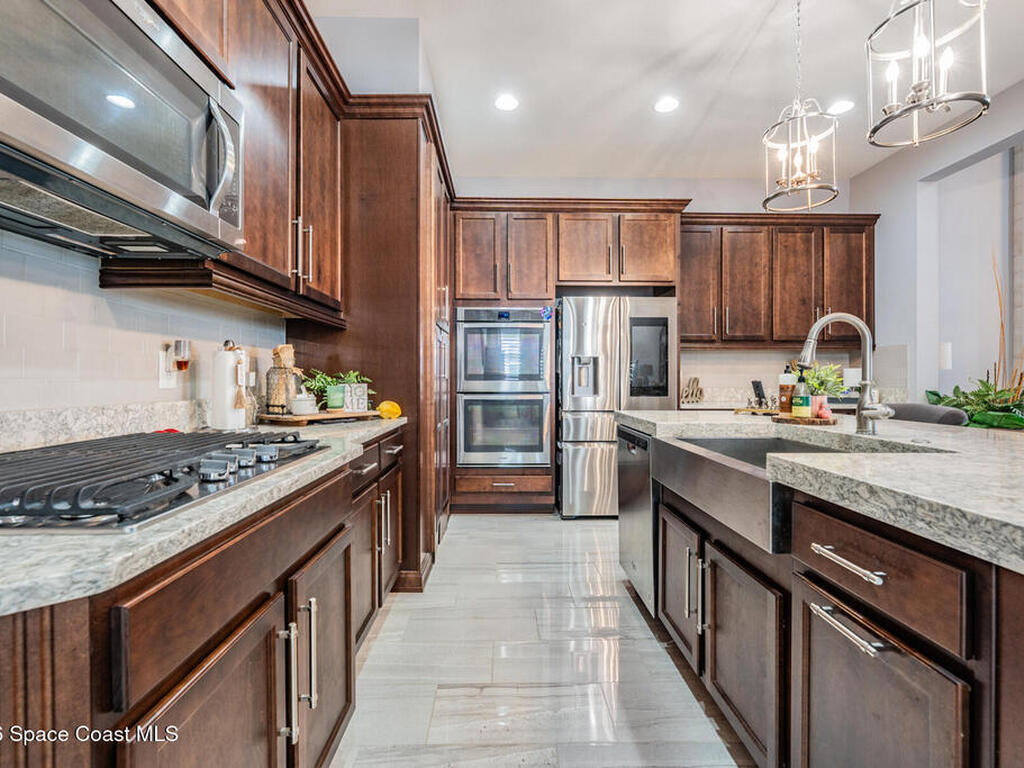 4607 Barletta Court, Wesley Chapel, FL 33545