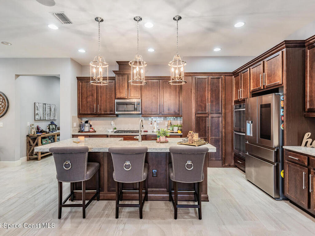 4607 Barletta Court, Wesley Chapel, FL 33545