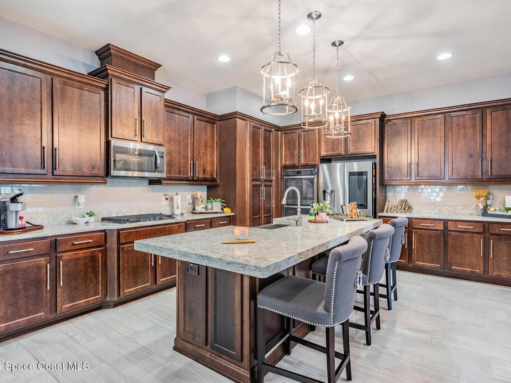 4607 Barletta Court, Wesley Chapel, FL 33545