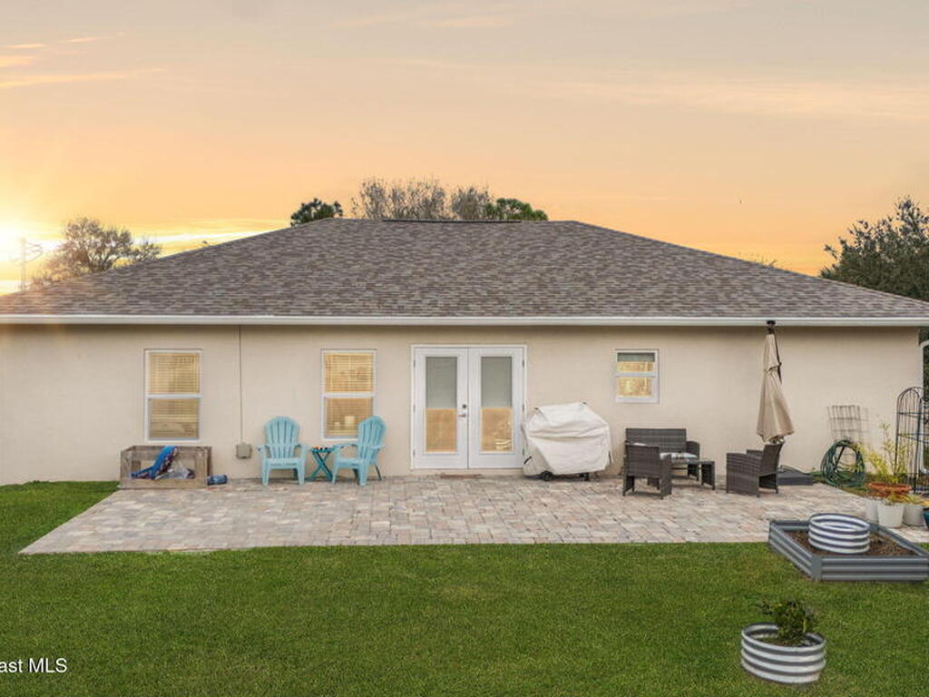 8615 102nd Court, Vero Beach, FL 32967