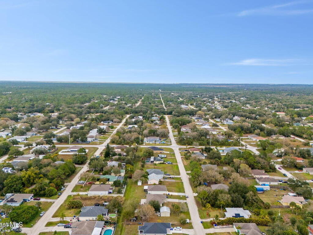 8615 102nd Court, Vero Beach, FL 32967