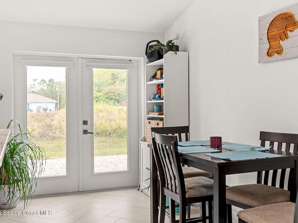 8615 102nd Court, Vero Beach, FL 32967