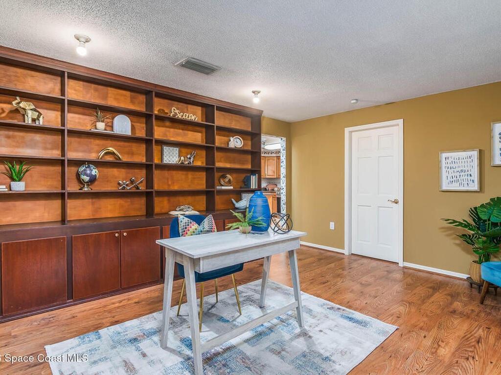 4245 Hillview Circle, Merritt Island, FL 32952