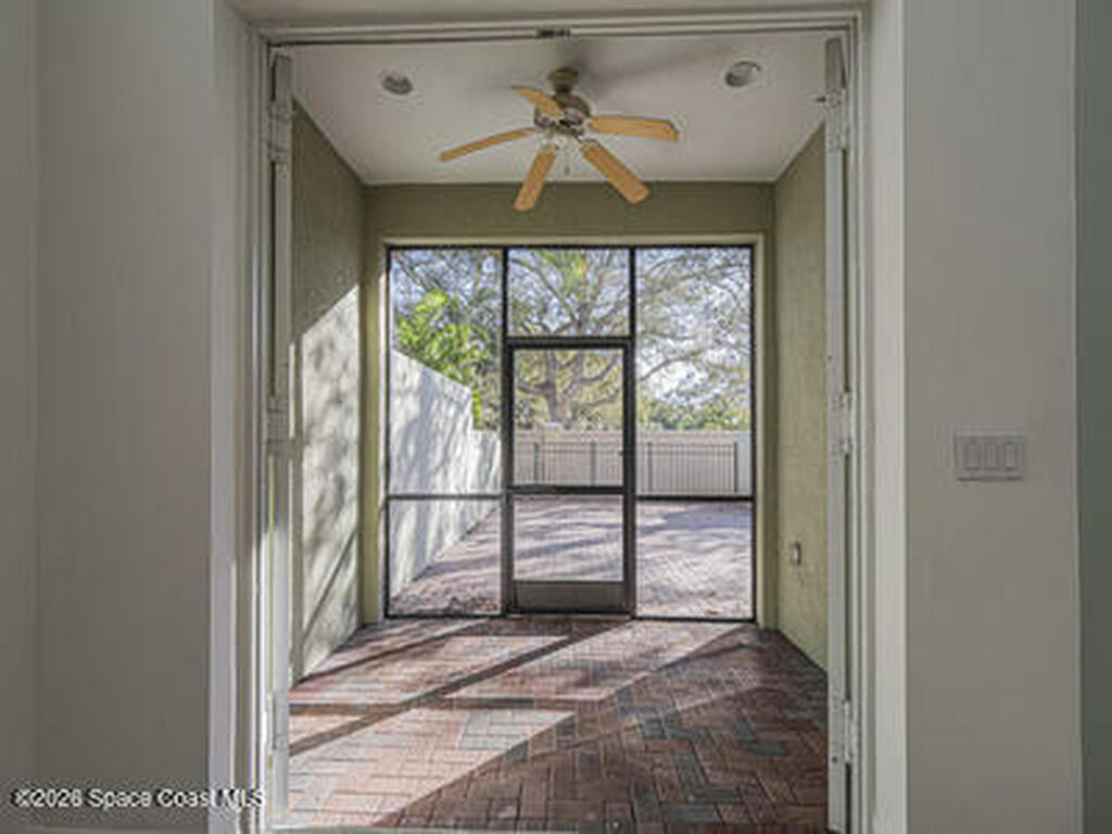 1835 Bridgepointe Circle, Vero Beach, FL 32967