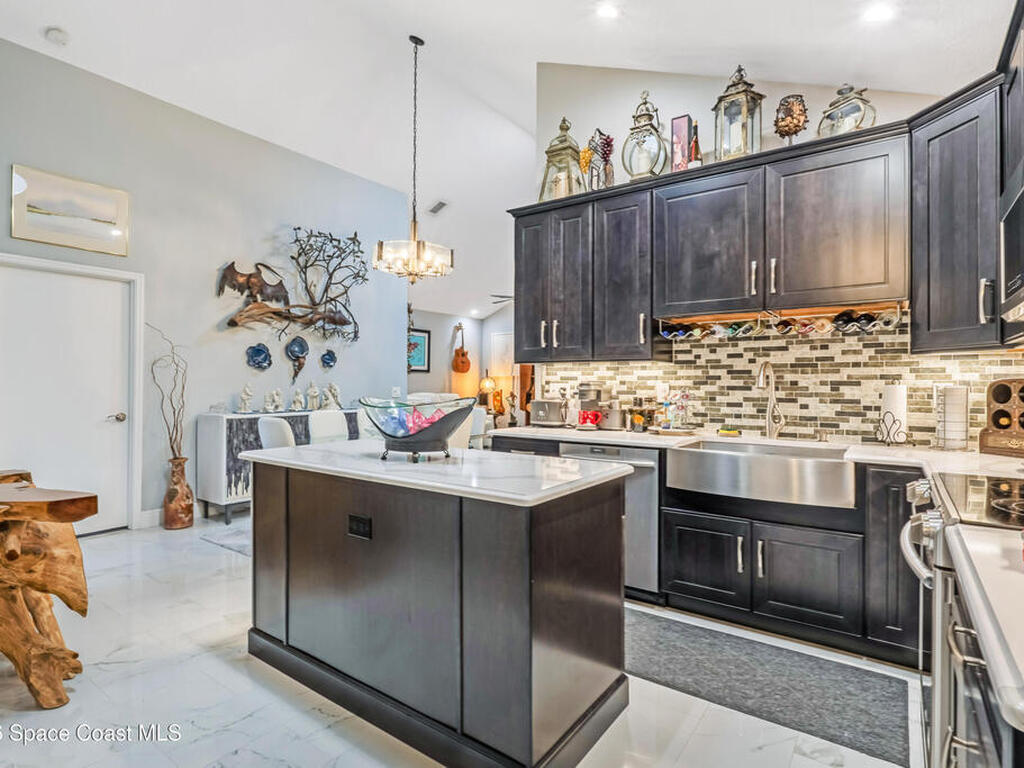 2315 Early Dawn Circle, Melbourne, FL 32935