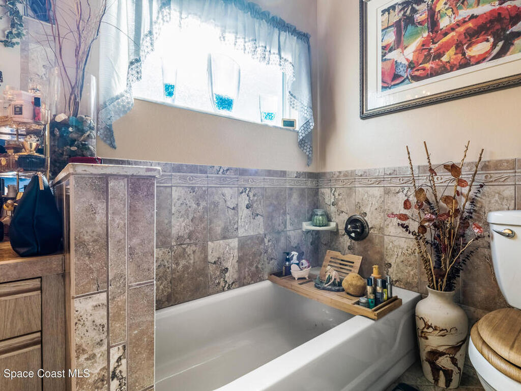 2315 Early Dawn Circle, Melbourne, FL 32935