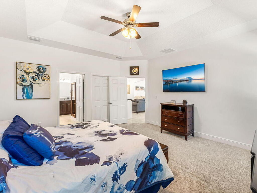 6435 Monserrat Drive, Vero Beach, FL 32967