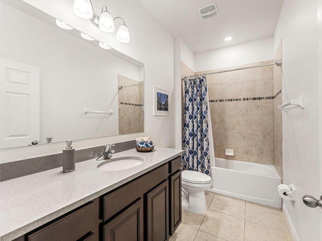 6435 Monserrat Drive, Vero Beach, FL 32967