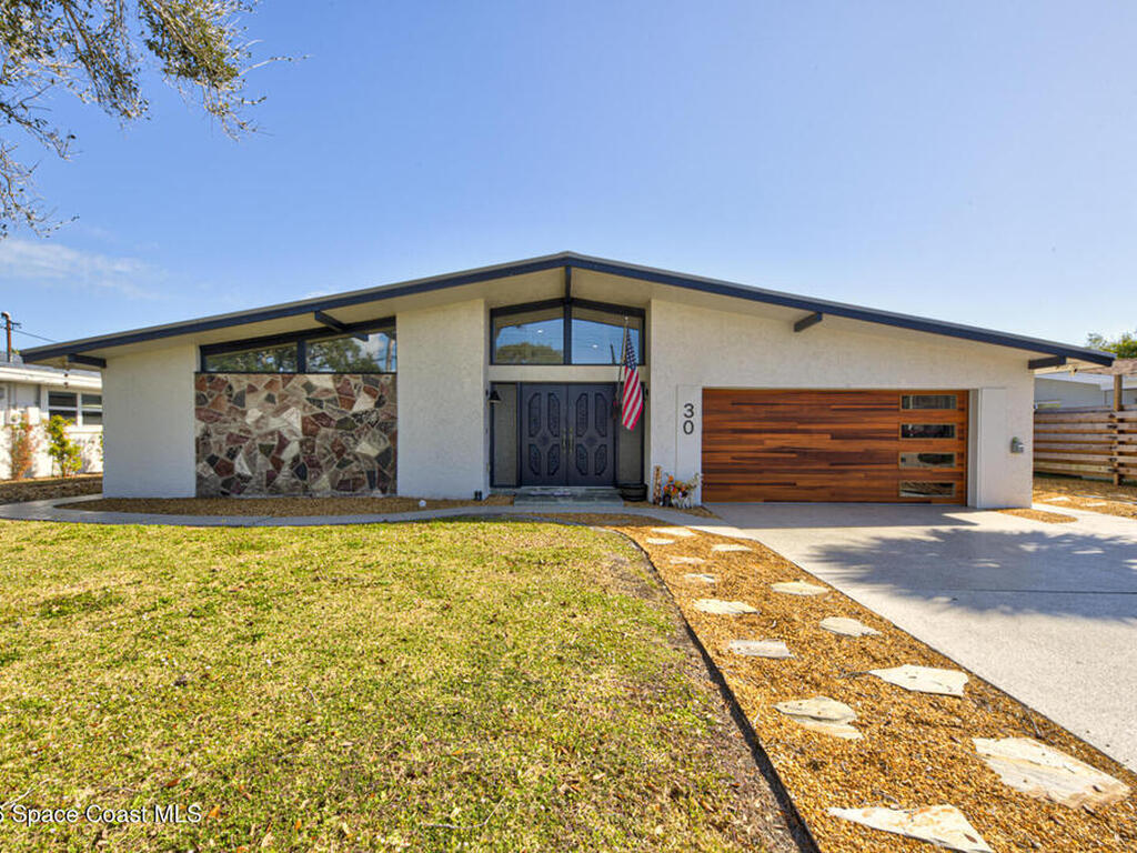 30 Westview Lane, Cocoa Beach, FL 32931