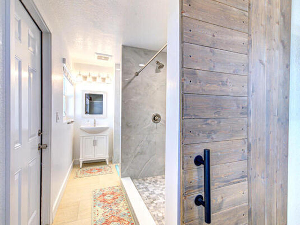 30 Westview Lane, Cocoa Beach, FL 32931