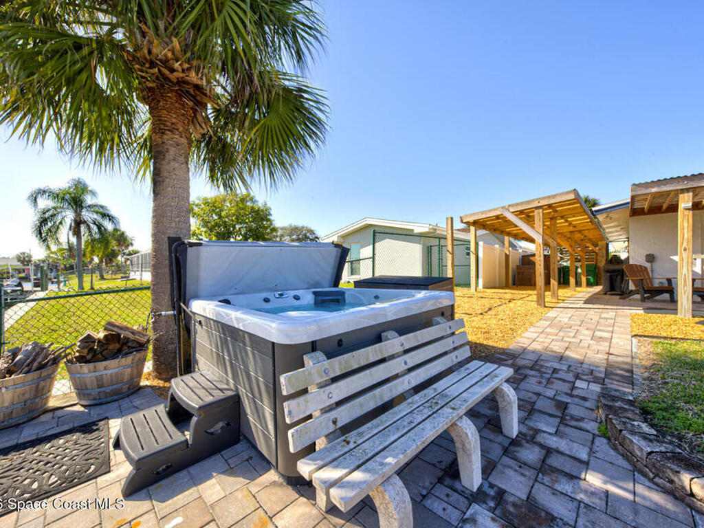 30 Westview Lane, Cocoa Beach, FL 32931