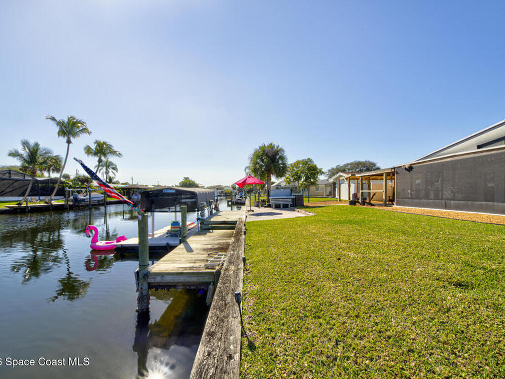 30 Westview Lane, Cocoa Beach, FL 32931