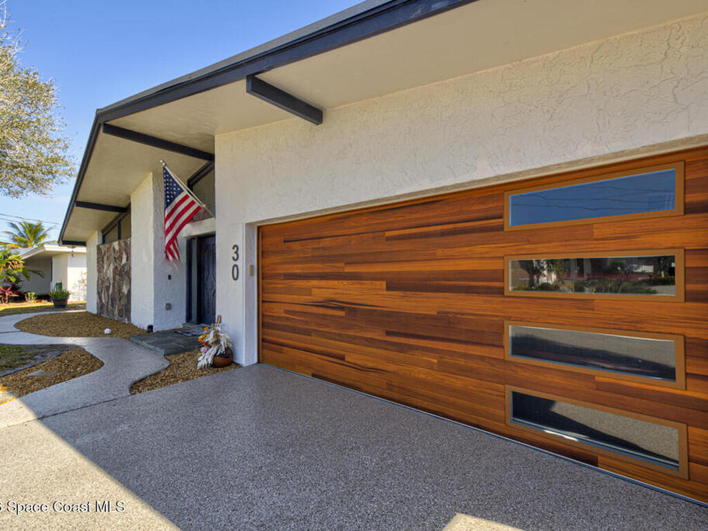 30 Westview Lane, Cocoa Beach, FL 32931