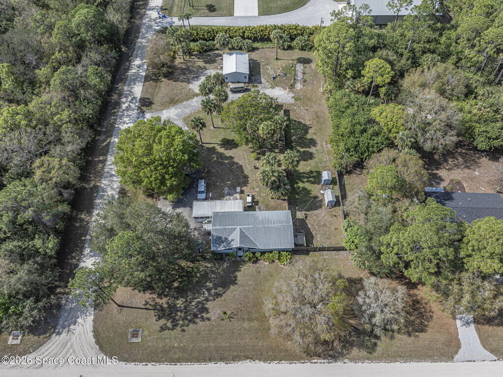 8205 93rd Avenue, Vero Beach, FL 32967