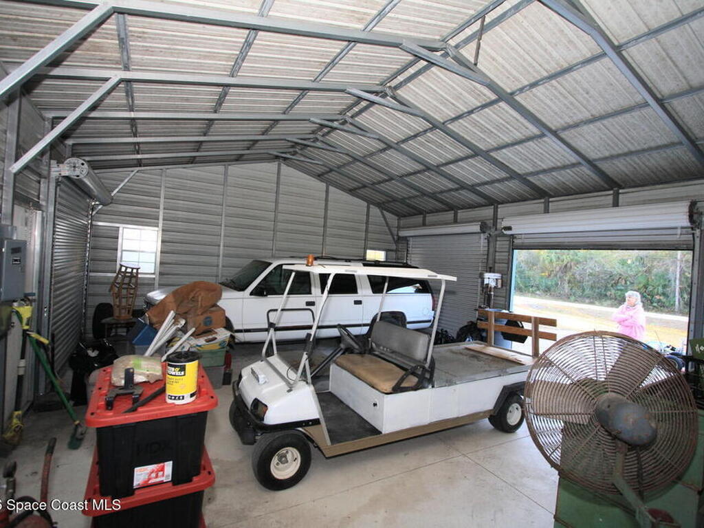 8205 93rd Avenue, Vero Beach, FL 32967