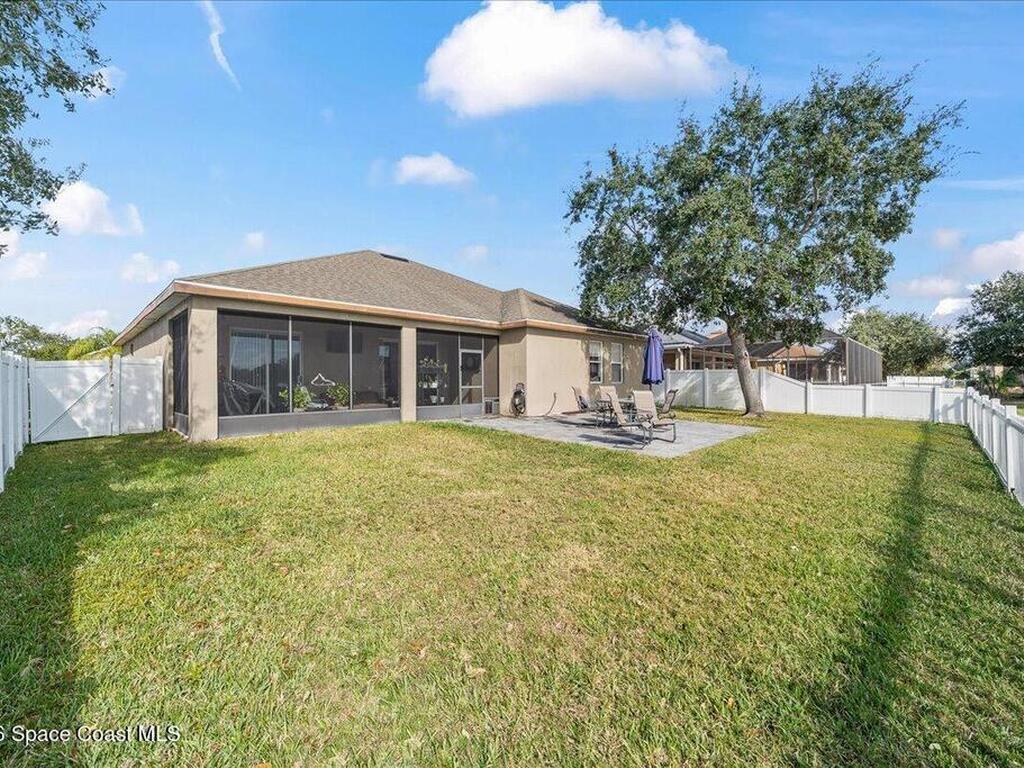 1611 Bridgeport Circle, Rockledge, FL 32955