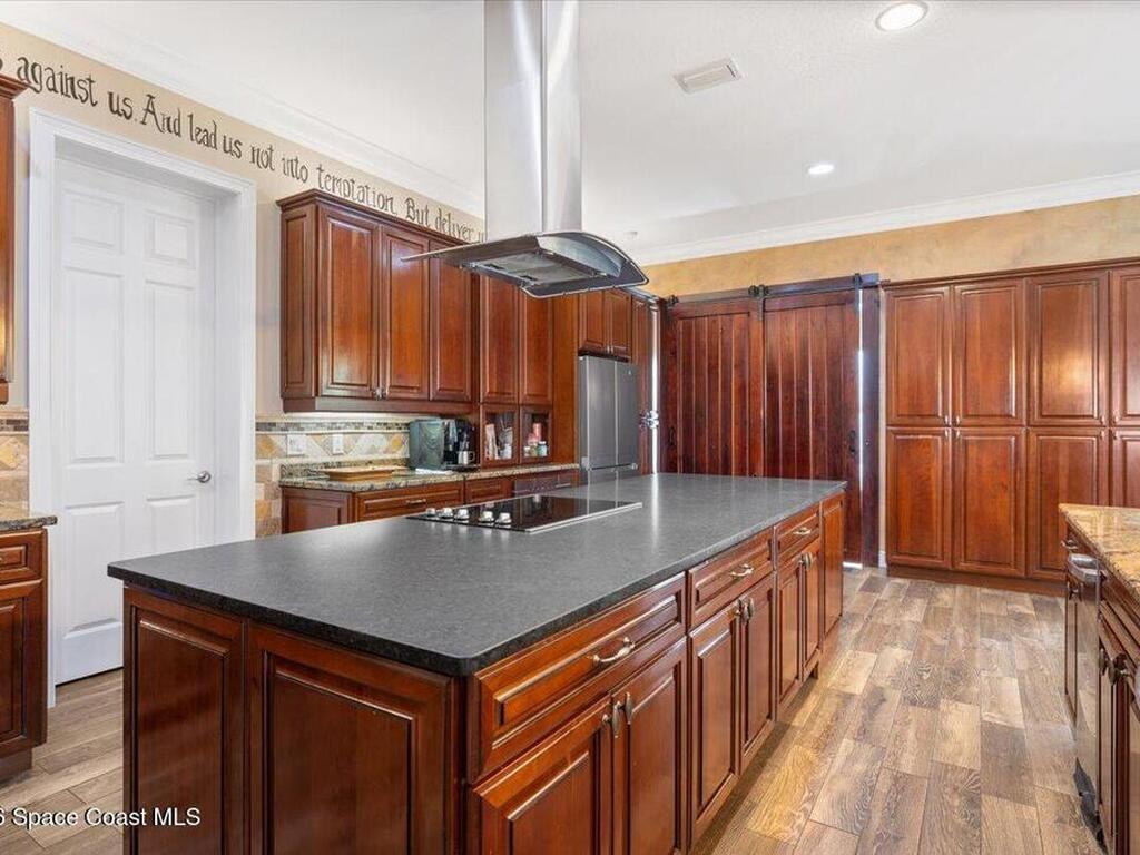 6140 55th Avenue, Vero Beach, FL 32967