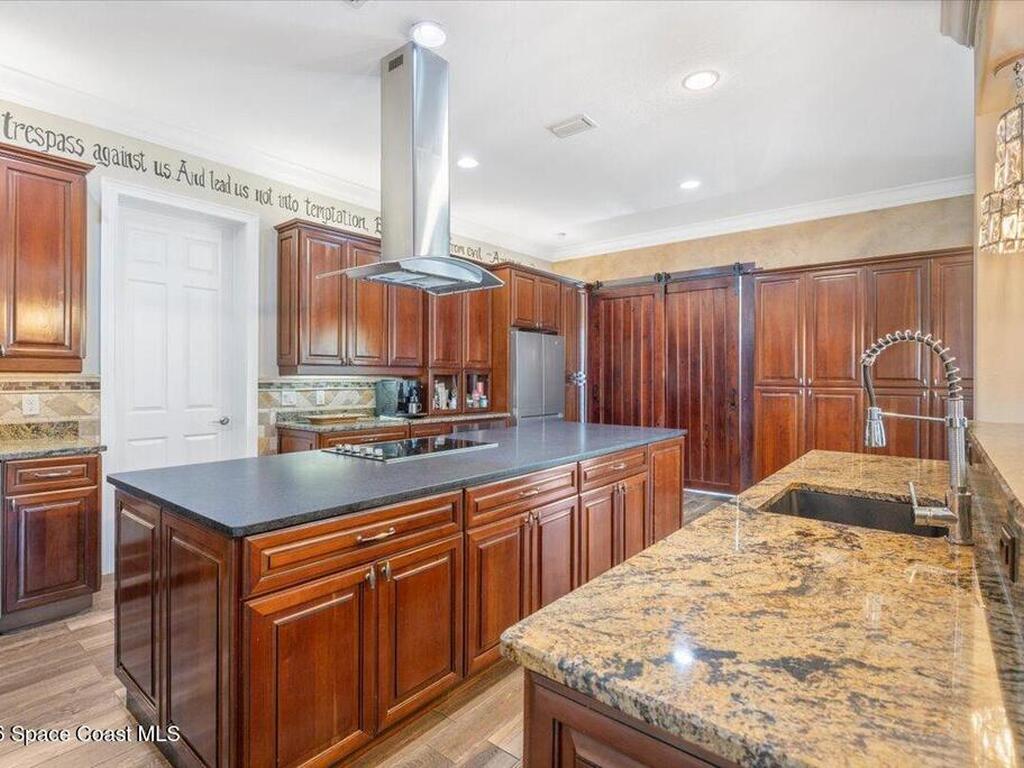 6140 55th Avenue, Vero Beach, FL 32967