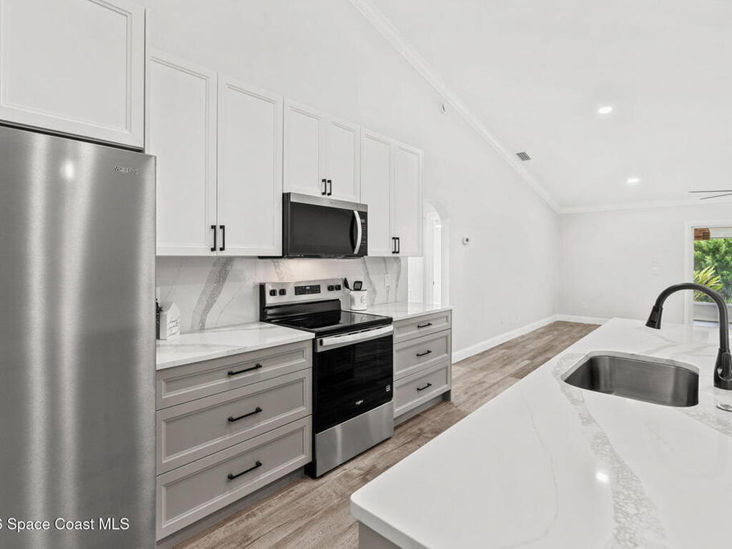 3050 Kershaw Court, Melbourne, FL 32934