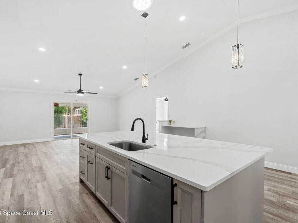 3050 Kershaw Court, Melbourne, FL 32934