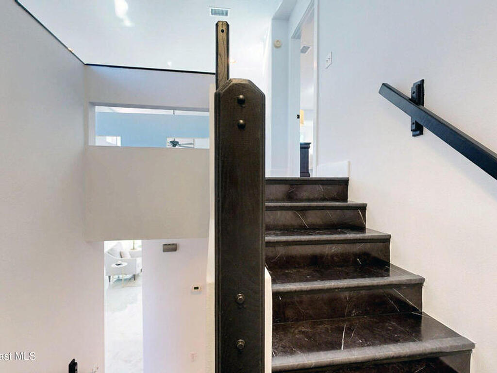 807 W Central Boulevard, Cape Canaveral, FL 32920