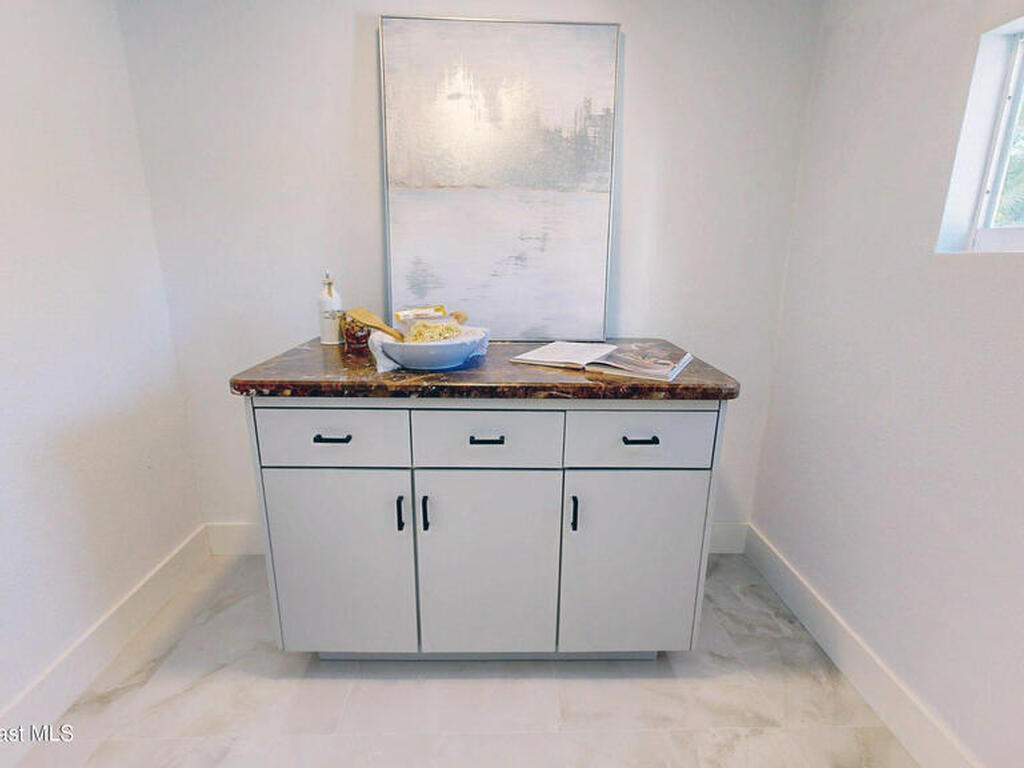 807 W Central Boulevard, Cape Canaveral, FL 32920