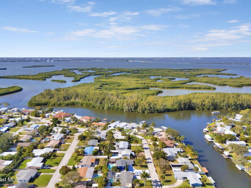 1034 Bali Road, Cocoa Beach, FL 32931