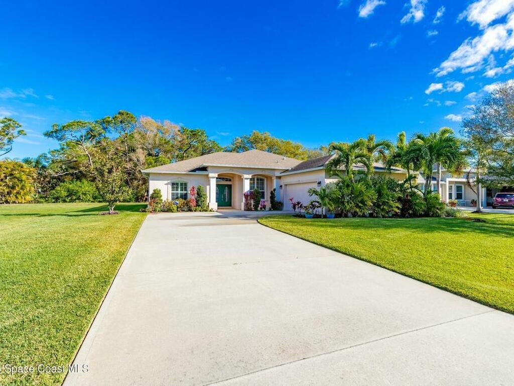7445 36th Court, Vero Beach, FL 32967
