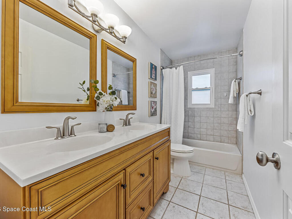 3069 Rio Bonita Street, Indialantic, FL 32903