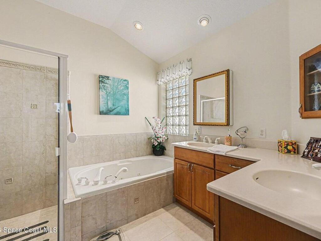 811 Glen Abbey Way, Melbourne, FL 32940